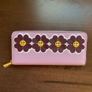 🔥SALE🔥Kate Spade clover slim continental wallet